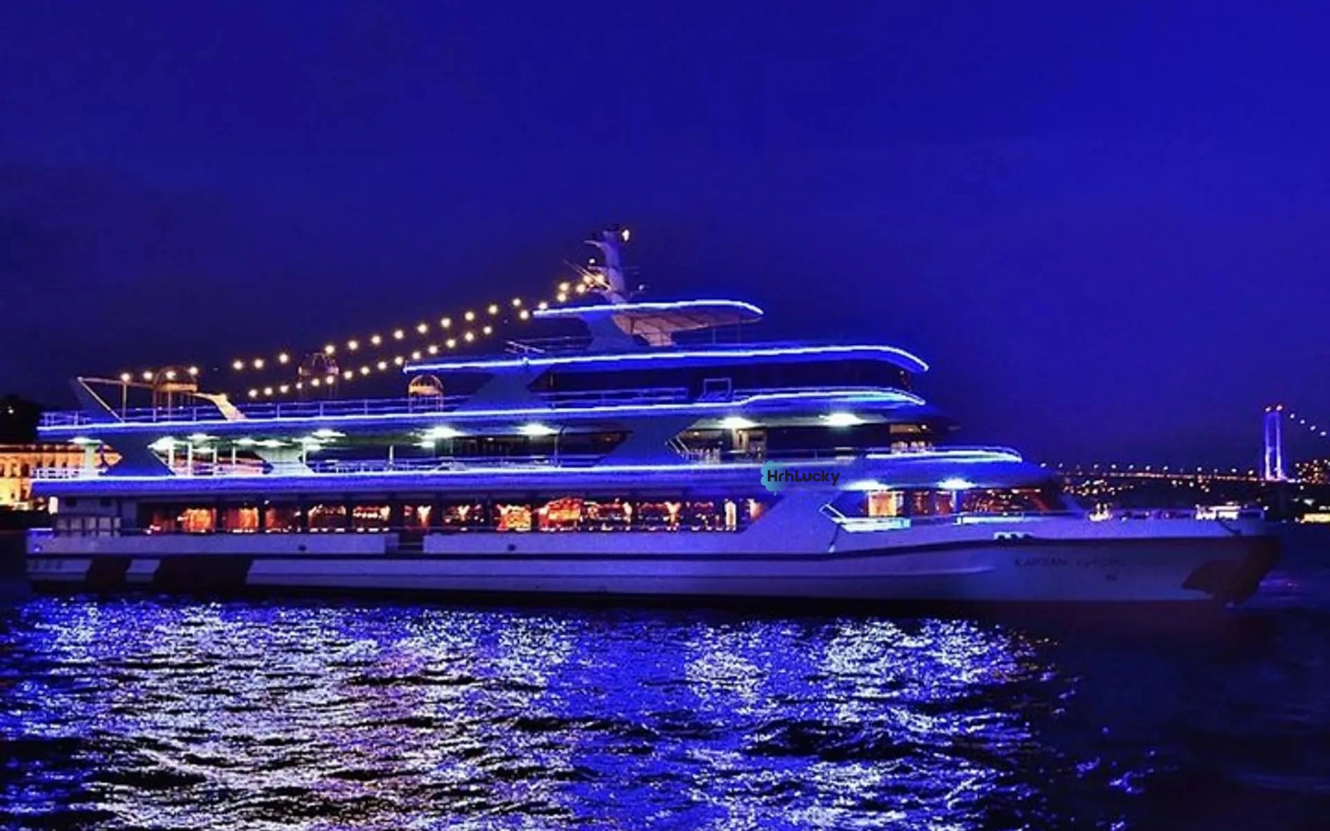 Istanbul Dinner Cruise